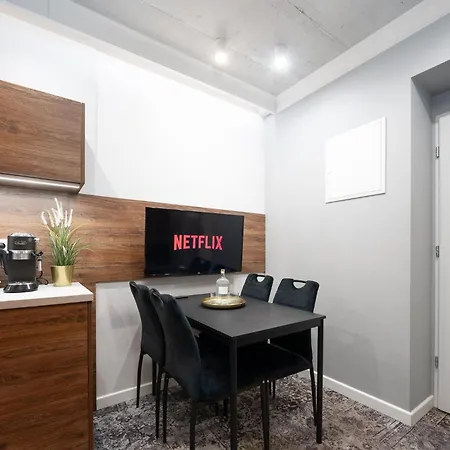 Discover - 6 Rakowicka St - Stylish Balcony With Netflix شقة كراكوفيا