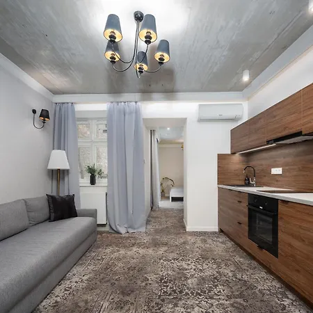شقة Discover - 6 Rakowicka St - Stylish Balcony With Netflix *