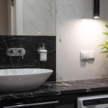 Discover - 6 Rakowicka St - Stylish Balcony With Netflix דירה